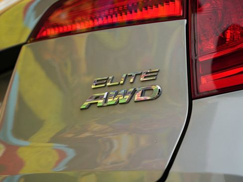 Used 2017 Honda Pilot Elite image 8