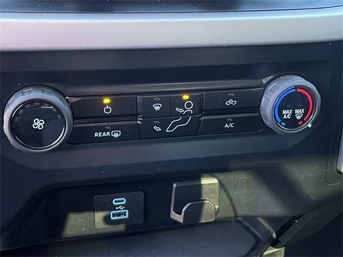 Used 2023 Ford F150 XL image 21