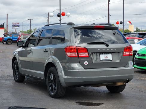 Used 2020 Dodge Journey SE w/ SE Popular Equipment Group FWD image 12