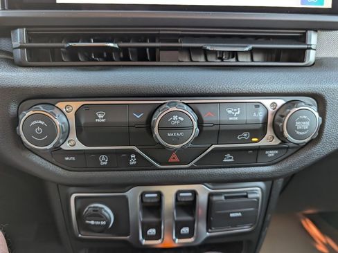 New 2026 Jeep Wrangler Sport image 25