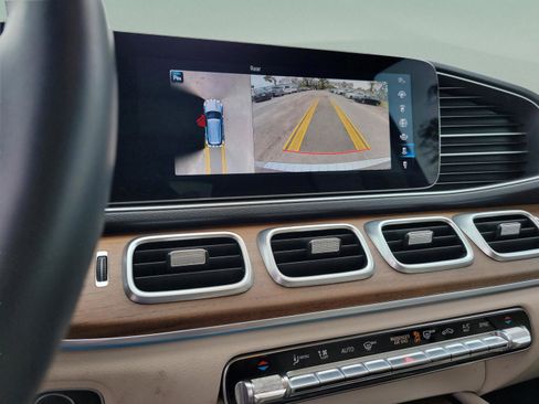 Used 2022 Mercedes-Benz GLE 350 4MATIC image 28