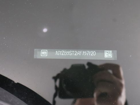 Used 2024 Chevrolet Malibu LS w/ LPO, Floor Liner Package image 43