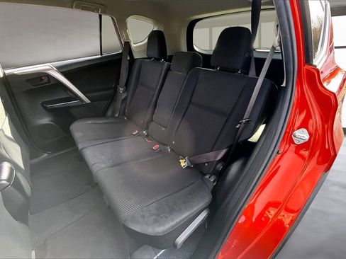 Used 2016 Toyota RAV4 LE image 25