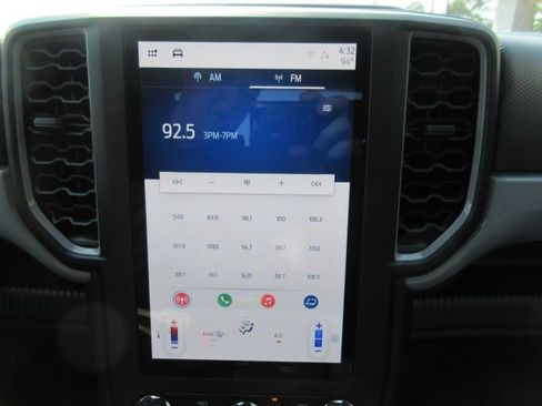 Used 2025 Ford Ranger XL RWD image 24