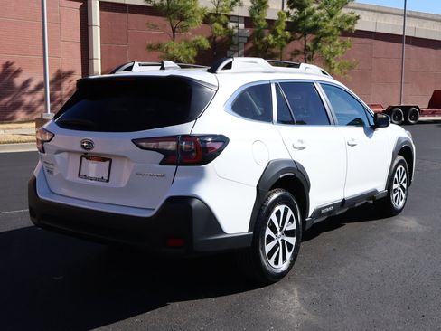 Used 2024 Subaru Outback Premium image 28