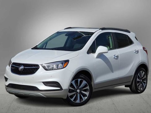 Used 2021 Buick Encore Preferred w/ Safety Package II image 1