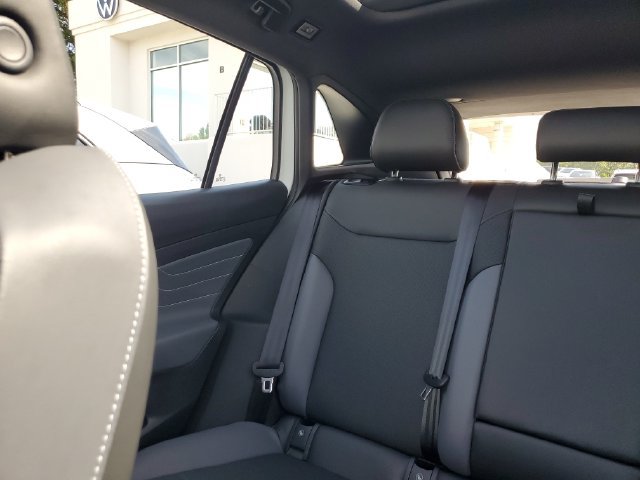 Certified 2025 Volkswagen ID.4 Pro S RWD image 10