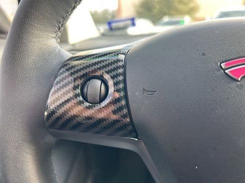 Used 2022 Tesla Model 3 image 15