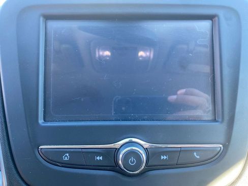 Used 2018 Chevrolet Malibu LS image 21