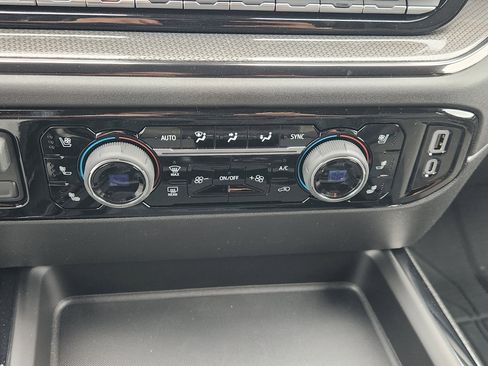 New 2026 Chevrolet Silverado 2500 ZR2 image 21