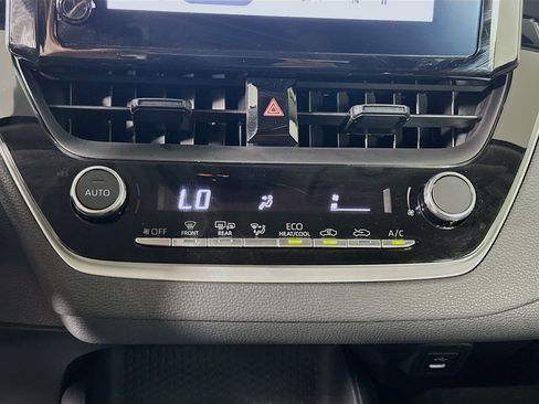 Used 2026 Toyota Corolla LE FWD image 23