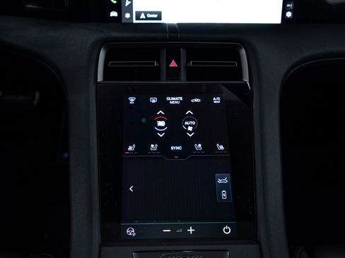 New 2025 Porsche Taycan 4S image 14