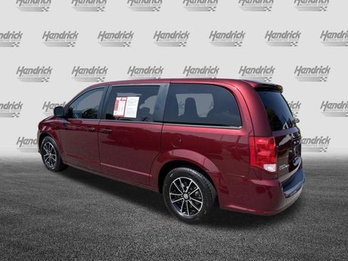 Used 2019 Dodge Grand Caravan SE FWD image 8