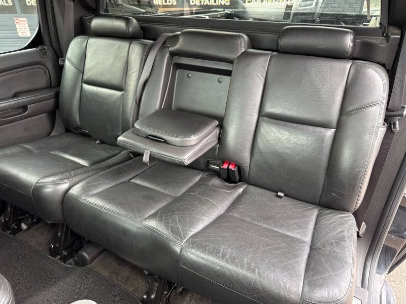 Used 2007 Cadillac Escalade EXT w/ Information Package AWD/4WD image 12