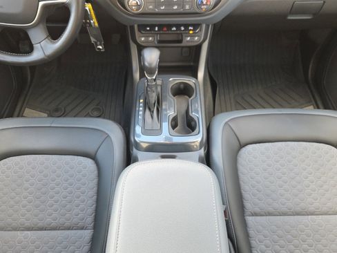 Used 2022 Chevrolet Colorado Z71 image 23