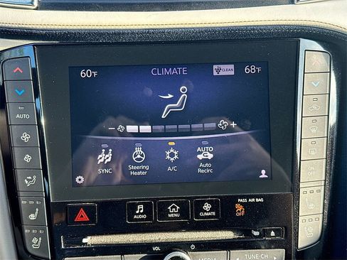 Used 2019 INFINITI QX50 Essential w/ Sensory Package image 17