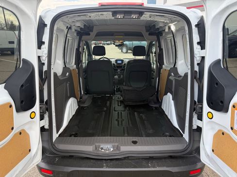 Used 2023 Ford Transit Connect XL FWD image 12