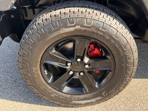 Used 2021 Jeep Wrangler Unlimited Sahara image 11