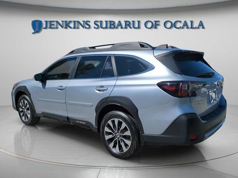 Used 2025 Subaru Outback Limited XT image 5