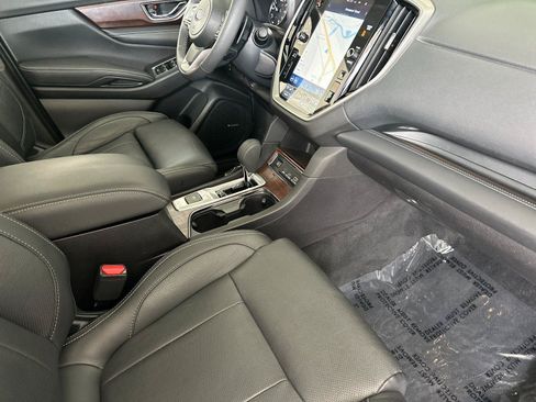 Used 2023 Subaru Ascent Touring AWD/4WD image 16