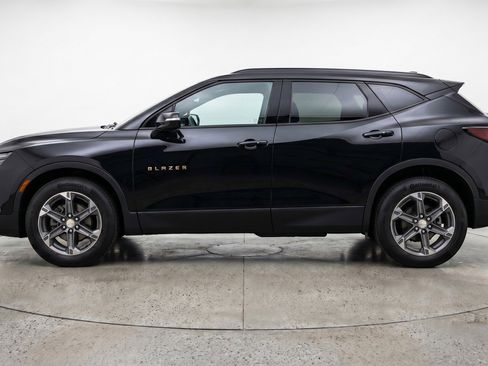 Used 2025 Chevrolet Blazer LT image 5