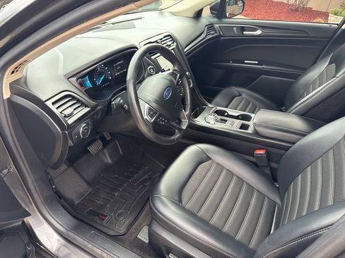 Used 2018 Ford Fusion SE w/ Equipment Group 201A AWD/4WD image 22