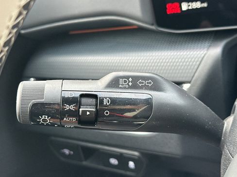 Used 2025 Kia K4 GT-Line Turbo image 36