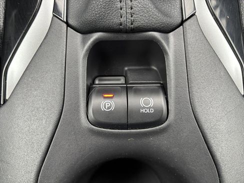 Used 2023 Toyota Corolla Cross LE image 26