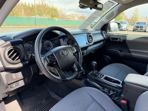 Used 2021 Toyota Tacoma SR AWD/4WD image 16