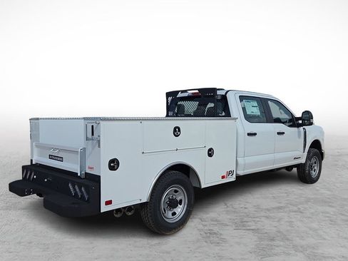 New 2026 Ford F350 XL w/ XL Chrome Package AWD/4WD image 11