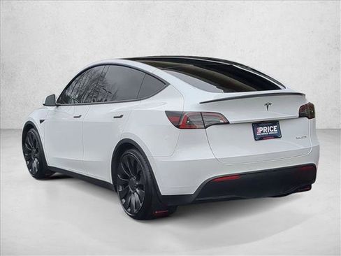 Used 2023 Tesla Model Y Performance image 8