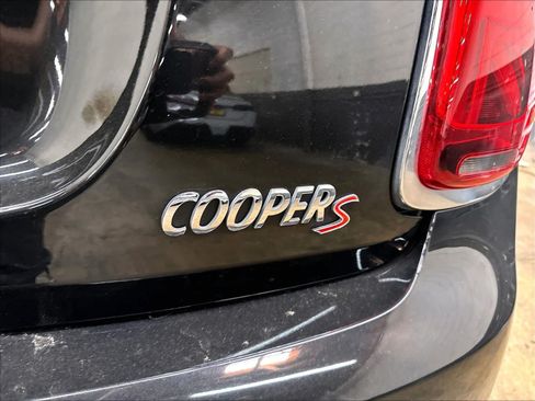 Used 2024 MINI Cooper S FWD image 11