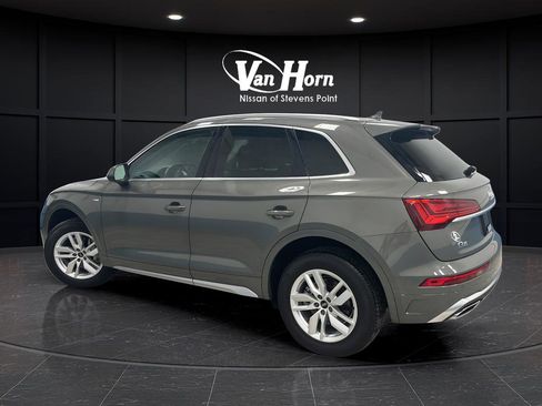 Used 2024 Audi Q5 2.0T Premium w/ Convenience Package image 5