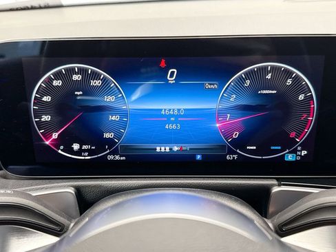 Certified 2025 Mercedes-Benz GLB 250 image 32