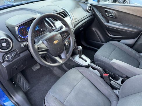 Used 2016 Chevrolet Trax LS FWD image 10