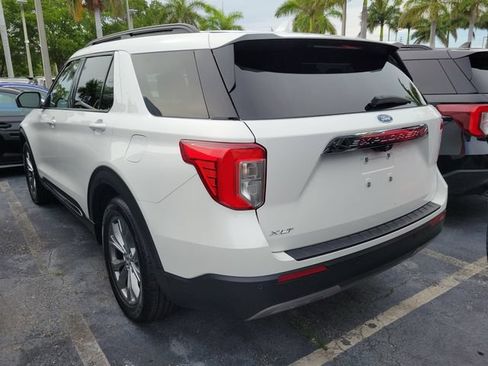 Used 2022 Ford Explorer XLT w/ Equipment Group 202A RWD image 3
