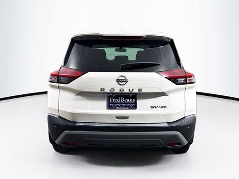 Used 2023 Nissan Rogue SV image 7