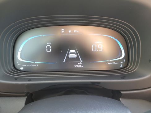 Used 2023 Hyundai Venue Limited image 30