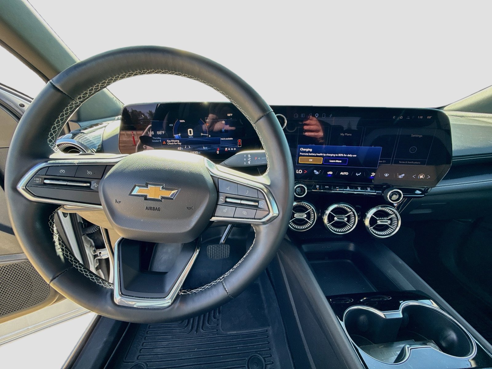 Used 2024 Chevrolet Blazer EV LT AWD/4WD image 11