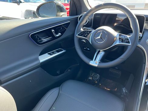 New 2026 Mercedes-Benz GLC 300 4MATIC image 11