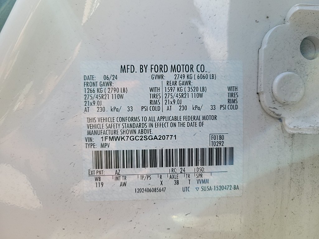 Used 2025 Ford Explorer ST RWD image 14