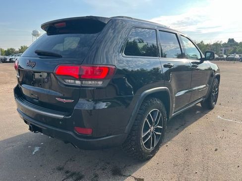 Used 2017 Jeep Grand Cherokee Trailhawk w/ Trailhawk Luxury Group AWD/4WD image 5