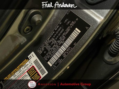 Used 2024 Toyota Highlander Platinum FWD image 23