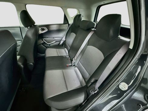 Used 2025 Kia Soul LX w/ LX Technology Package FWD image 26