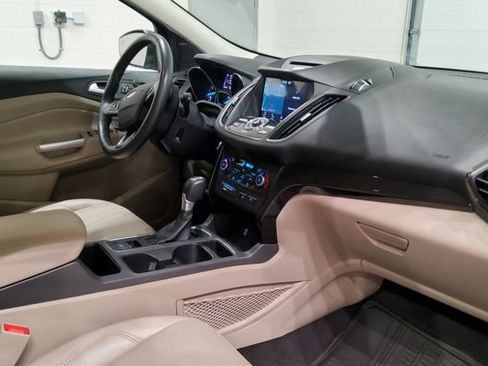 Used 2017 Ford Escape Titanium AWD/4WD image 20