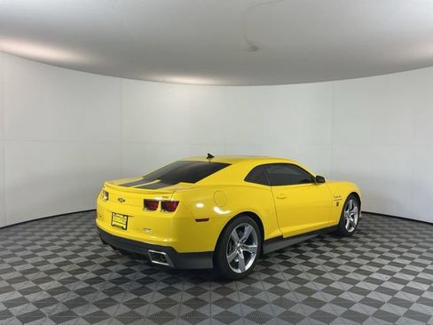 Used 2010 Chevrolet Camaro SS w/ LPO, Ground Effects Package RWD image 5