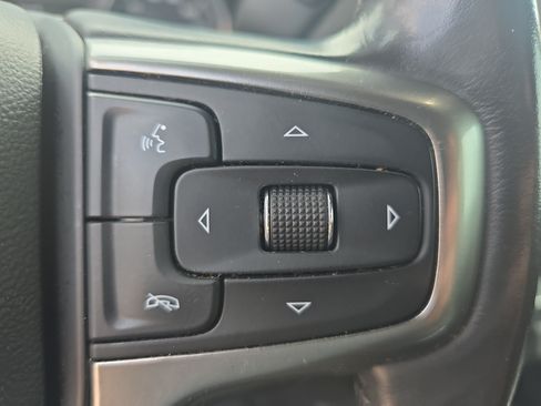 Used 2019 Chevrolet Silverado 1500 LT Trail Boss AWD/4WD image 18