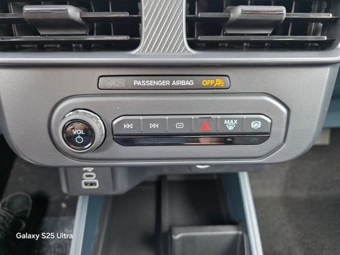 New 2026 Ford Maverick XL FWD image 20