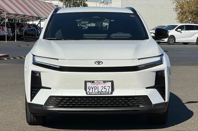 Certified 2026 Toyota C-HR AWD/4WD image 10