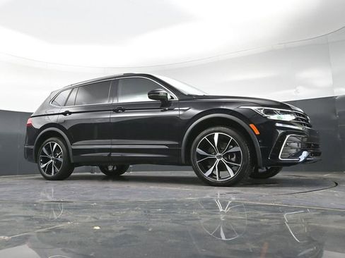 Used 2024 Volkswagen Tiguan SEL R-Line AWD/4WD image 34